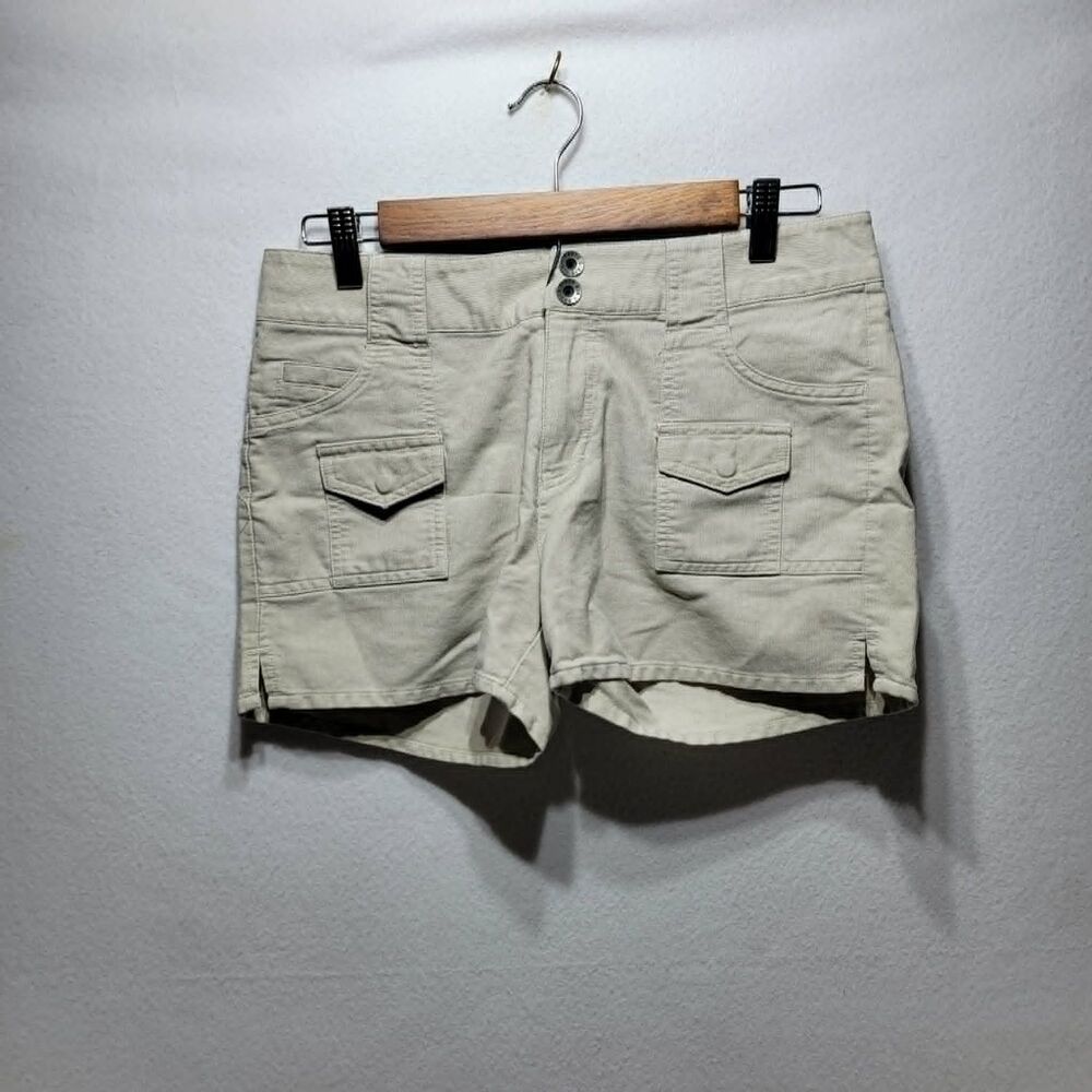 Route 66 White Shorts Size 8 100% Cotton 26" Waist
